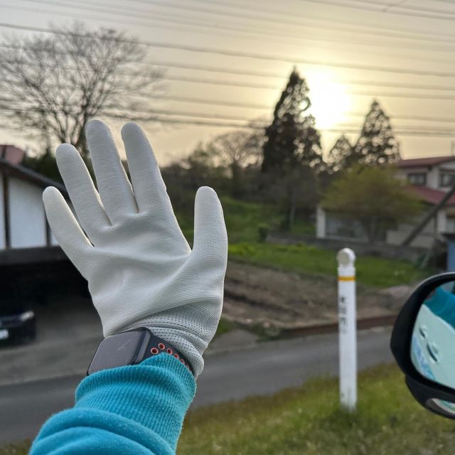 今日も郊外の集落を丁寧に。
降りて、走って、握手して、話を聞いて、話を聞いてもらう。
意外にも郊外でも維新への期待、政治を変えることへの期待が強いことに驚く日々。
#秋田 #秋田市 #若松尚利 #秋田の維新 #秋田市議選 #日本維新の会 #維新はやる #はじめよう秋田の維新 #秋田市議会議員選挙