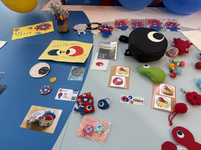 Image for the Tweet beginning: 幻の都市博会場のお台場で万博成分摂取!
日本科学未来館に「みゃくみゃくとつなぐ展 ~万博とひらく未来~ 大阪・関西万博の成果を未来へ」を観に来たのだ。
このエリアだけなら入場無料という。素晴らしい。
奉納されてるこみゃくたちも可愛かったなー。
#こみゃく #EXPO2025 #大阪・関西万博